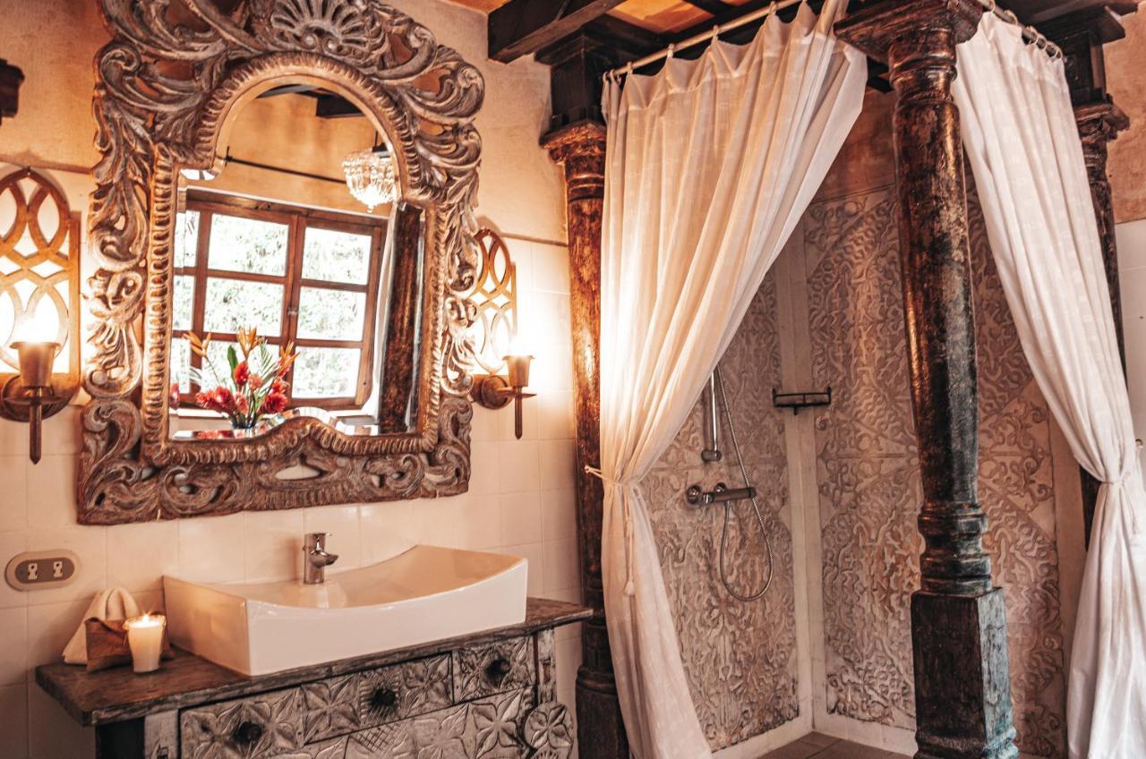 Meson Panza 4* Antigua